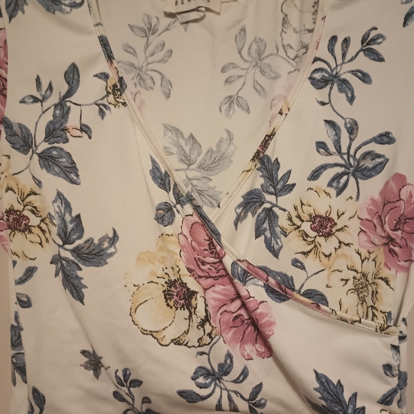 Flower Shirt - Picture 3 of 4